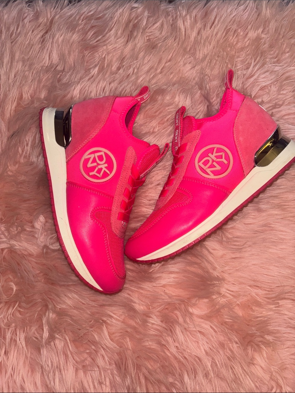 DKNY Women's Bright Pink Logo Low-Top Sneakers